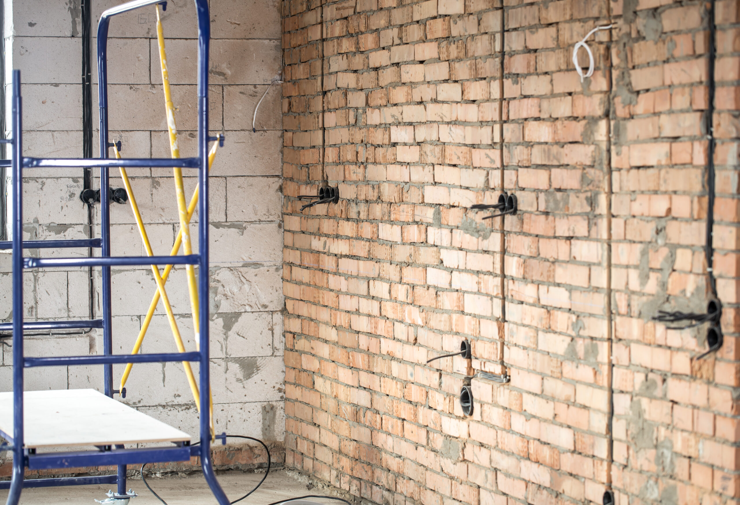 Interior wall framing—aligned studs and headers